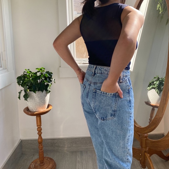 Mesh top tank top - Picture 2 of 5